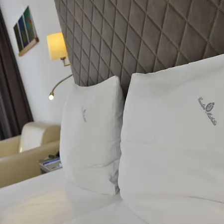 Caroline Mathilde מלון סלה