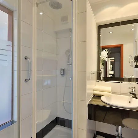 מלון Caroline Mathilde סלה