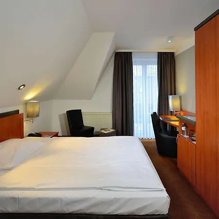 Hotel Caroline Mathilde 4*