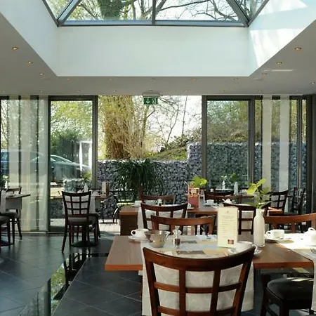 Caroline Mathilde סלה