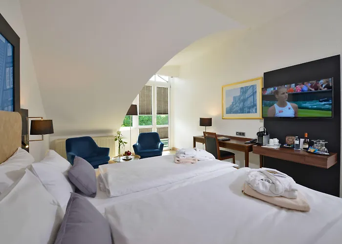 Caroline Mathilde 4*